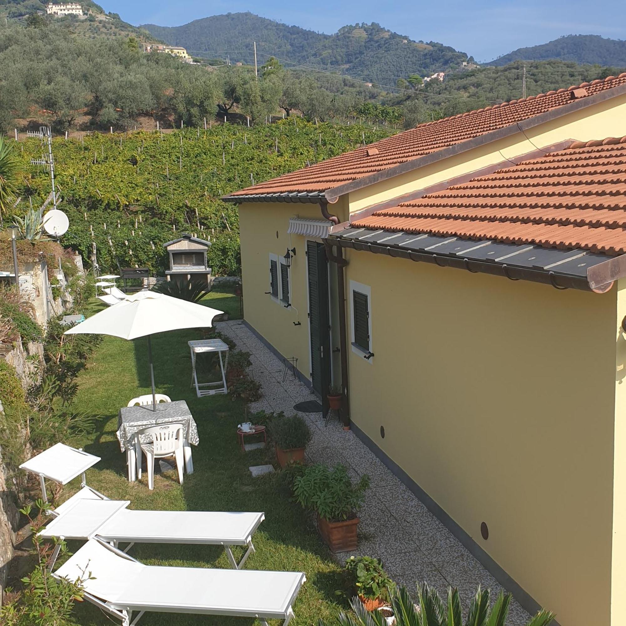 Agriturismo La Collina Verde レヴァント エクステリア 写真