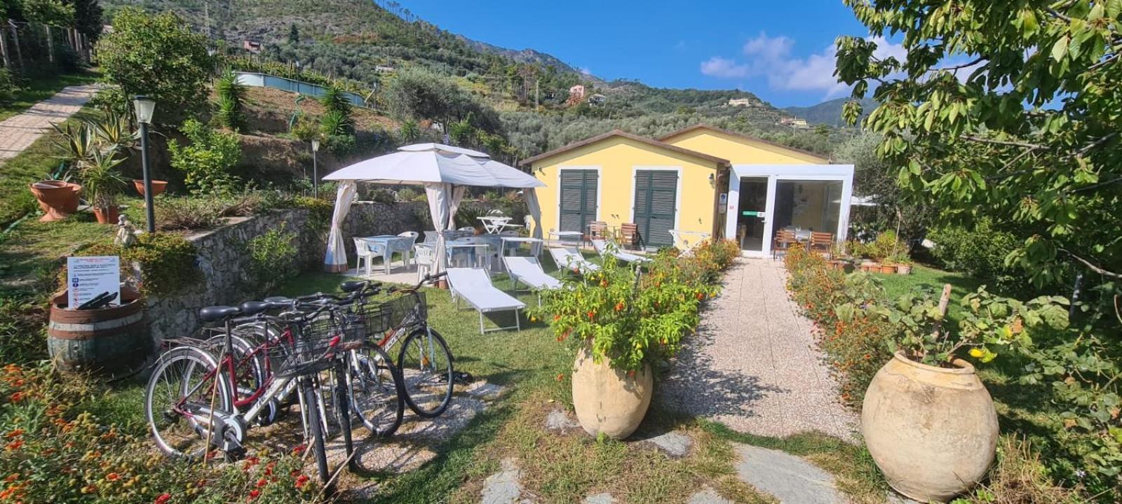 Agriturismo La Collina Verde レヴァント エクステリア 写真