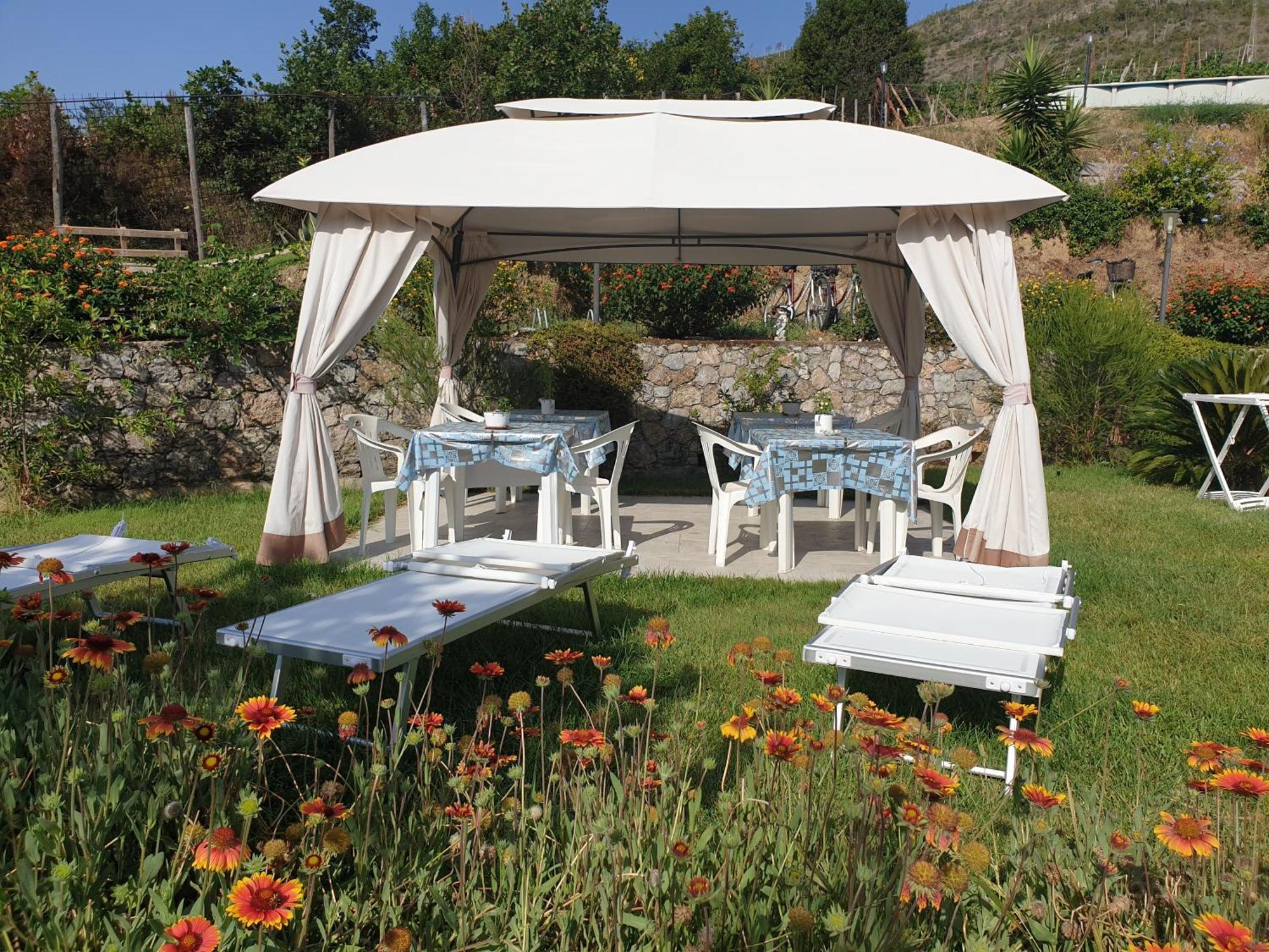 Agriturismo La Collina Verde レヴァント エクステリア 写真